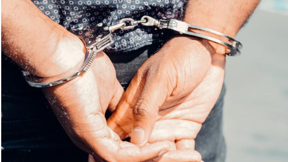 Hyderabad Task Force Arrested Four People With 4kg Ganja