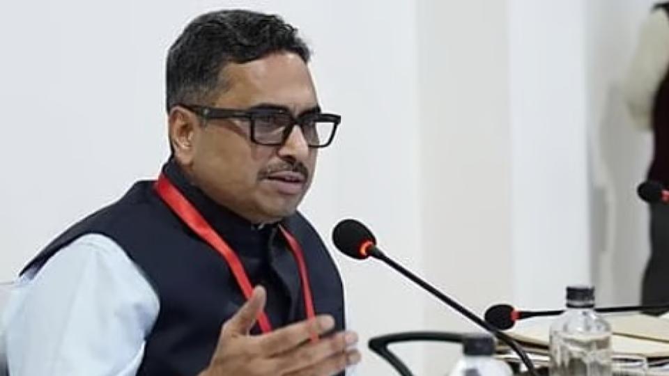 Chief Secretary Sanjay awaits official residence even after a month