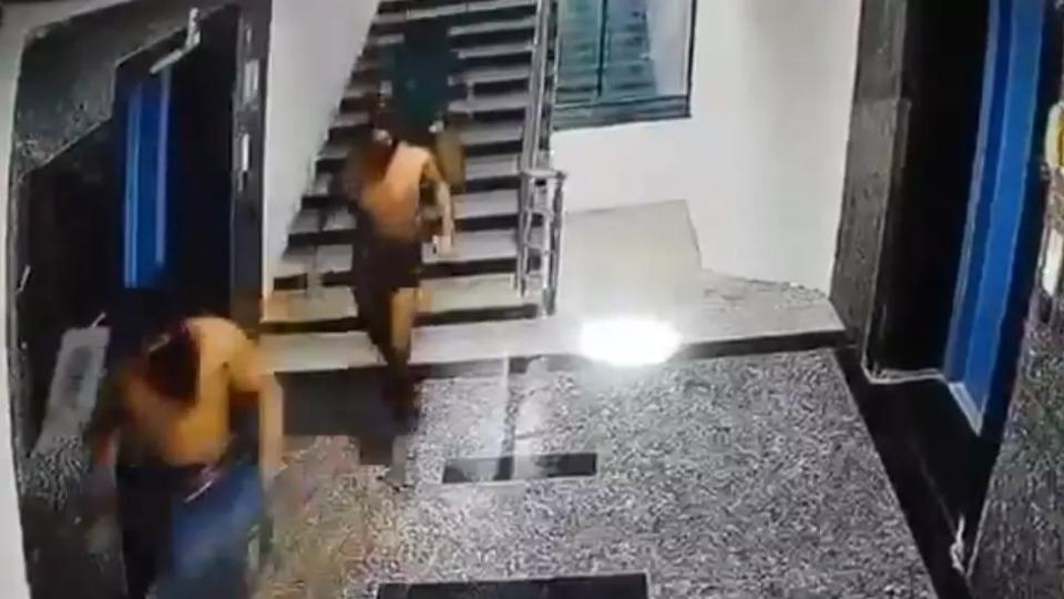 Chaddi Gang Breaks Into Apartment in Manikonda