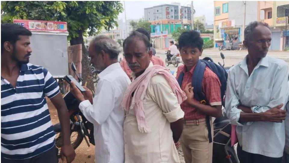School Children Wait in Line Amid Urea Shortage in Nalgonda and Suryapet