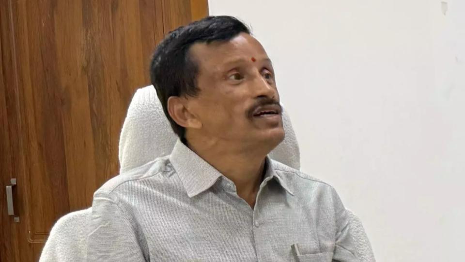 ACB nabs GHMC Executive Engineer Chinna Reddy