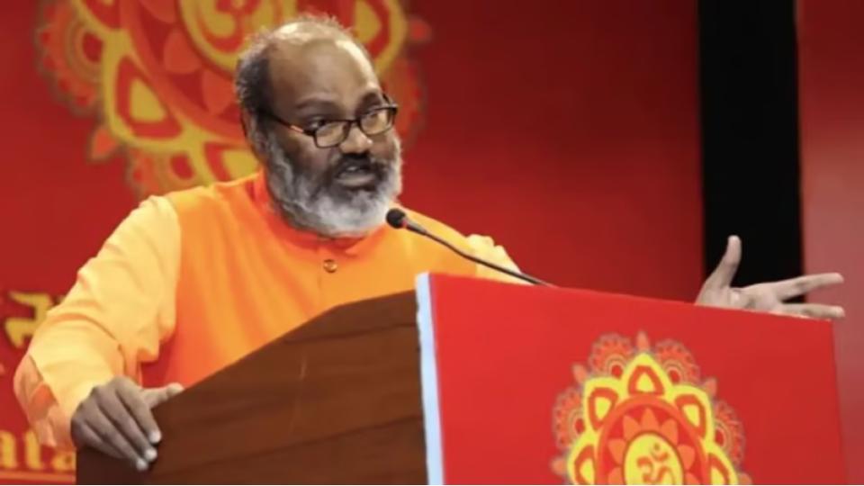 nampallypoliceregistercaseagainstsaintyatinarsinganandinhyderabad