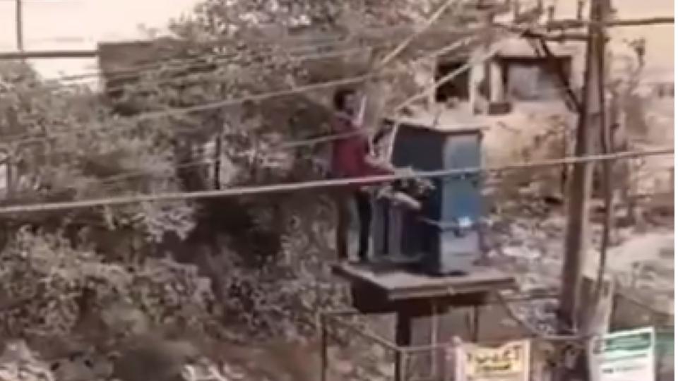 Drunk man climbs transformer in Patancheru, Electrocuted