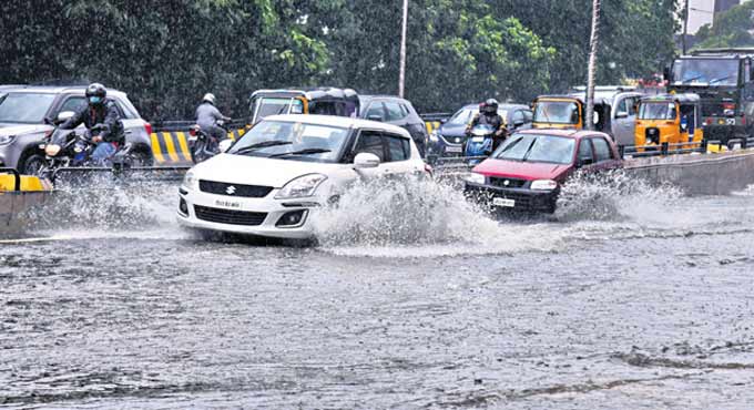 hyderabadrecordedalargeexcessrainfallof1126mmagainstanormalrainfallof6382mmbetweenjune1tooct15