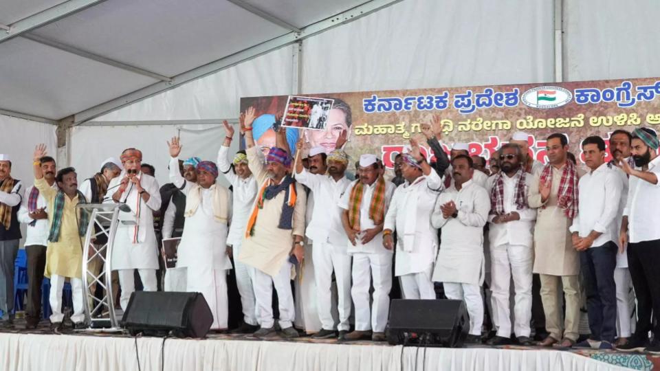 Siddaramaiah and Shivakumar Lead 