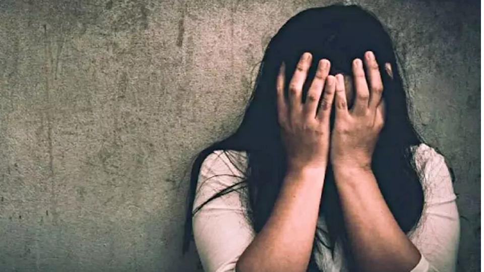 Operation theatre technician sexually assaults woman in Karimnagar