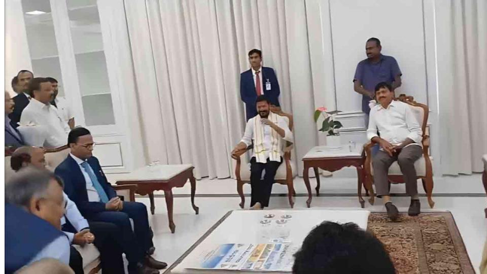 revanthreddyholdsfirstcabinetmeetingastelanganacm