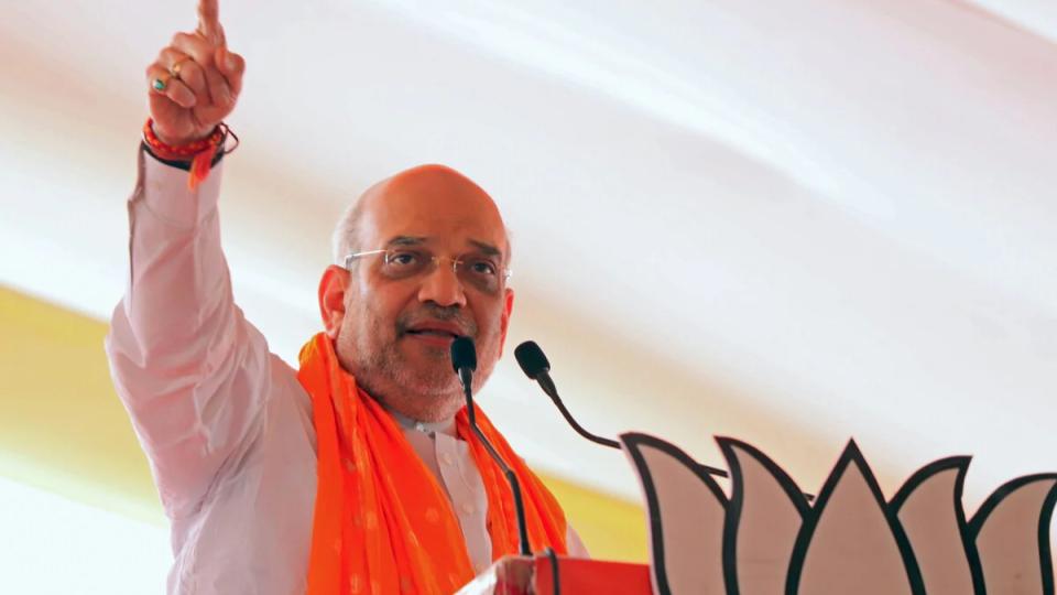give-us-10-seats-and-we-will-make-telangana-number-one-amit-shah