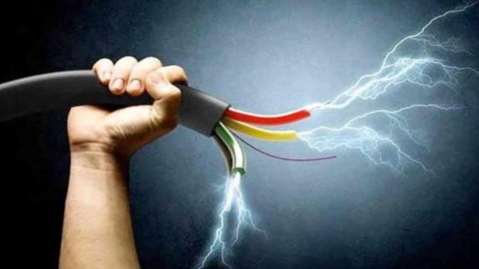 IIT graduate electrocuted while removing flexi banner in Siddipet