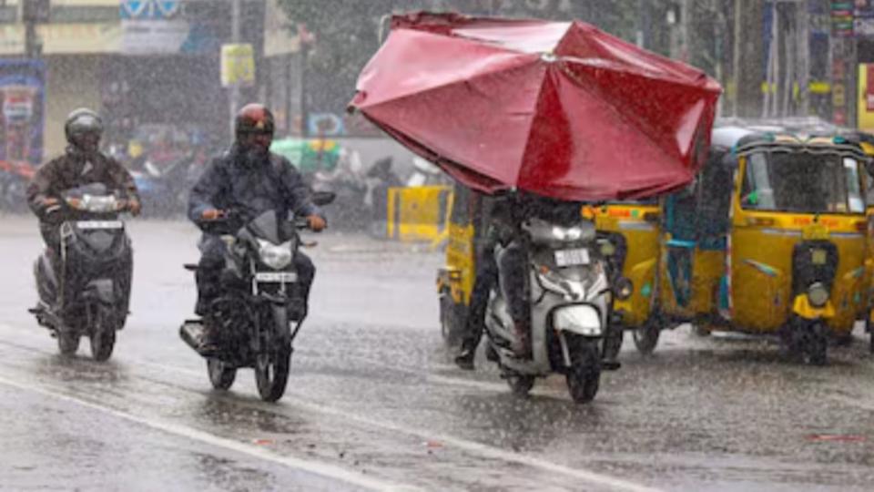 IMD forecasts light rains in Hyderabad city