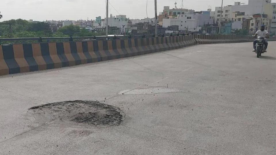 Newly inaugurated Falaknuma bridge develops large pothole