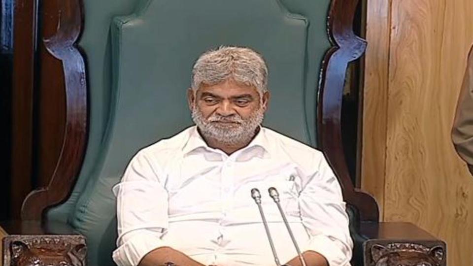 Telangana Speaker defers MLA disqualification hearing to Feb 18 