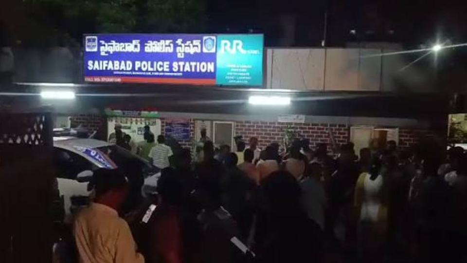 Masked men attacks KTR’s staff inside Saifabad police station