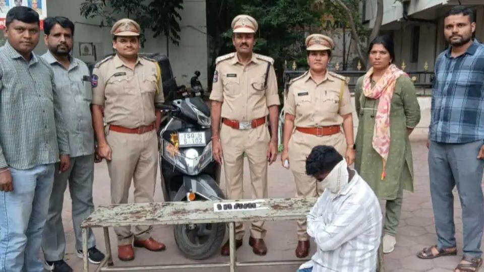 Man arrested for drug peddling in Hyderabad, hash oil seized
