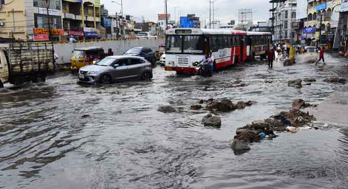 twomoredaysrainsinhyderabadduetocyclonemandous