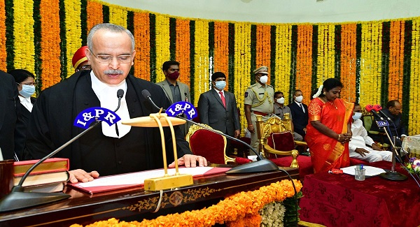 justicesatishchandrasharmatakesoathaschiefjusticeoftelanganahighcourt