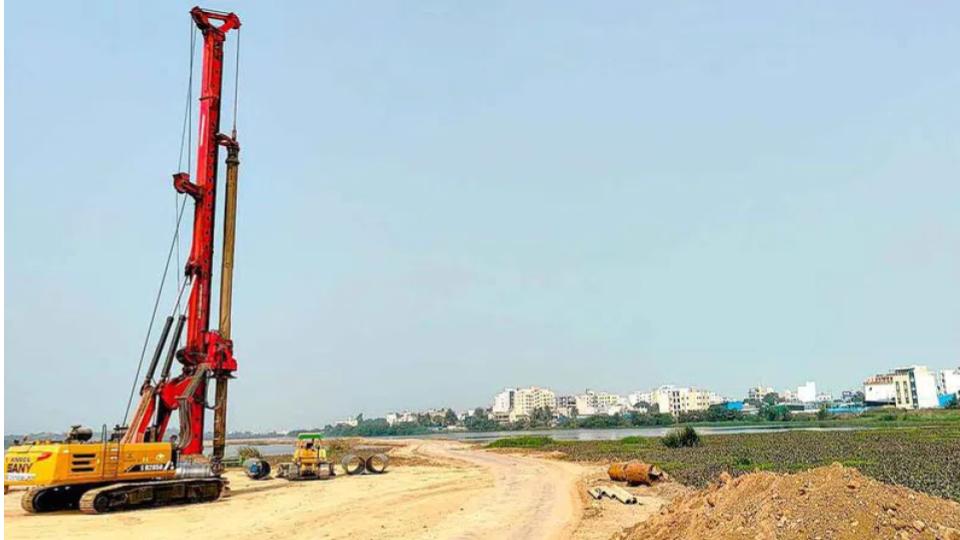 environmentalistsraisedconcernsoverproposedbridgeacrossmiralamtank