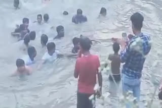 Six teenagers drown during Ganesh idol immersion in Sangareddy