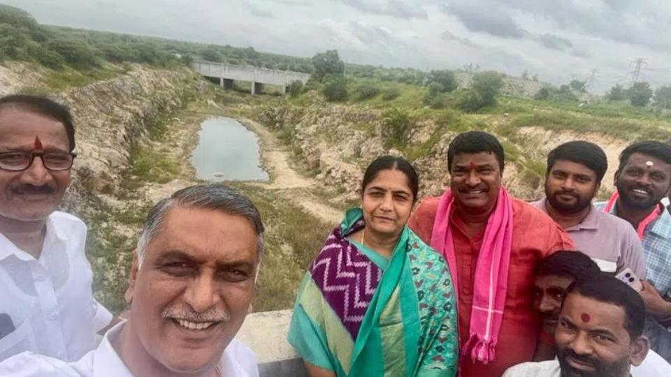 Harish Rao sends selfie from pending KLIS canals to CM Revanth