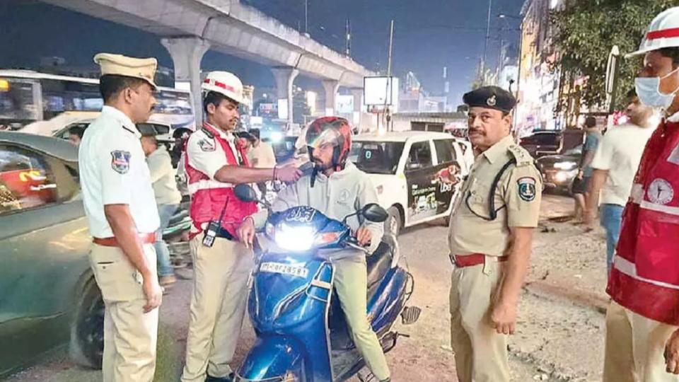 Hyderabad Traffic Police book 364 people in two days 