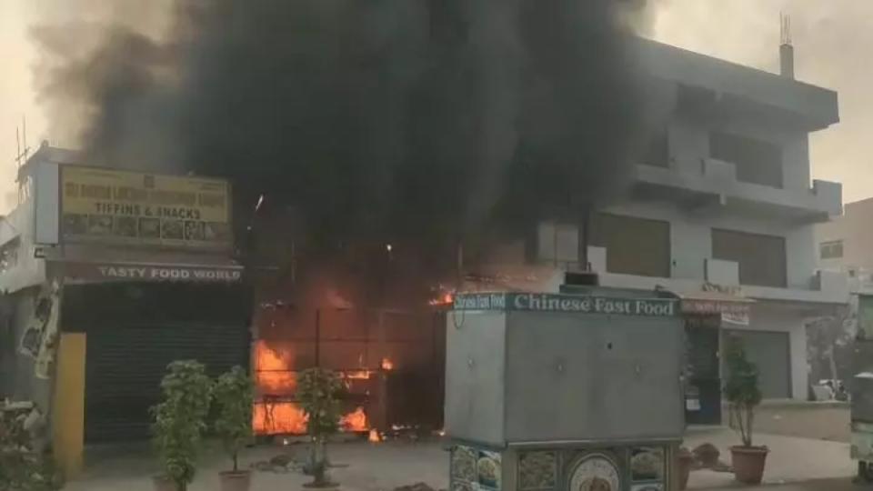 Food court gutted in fire accident at Balapur crossroads