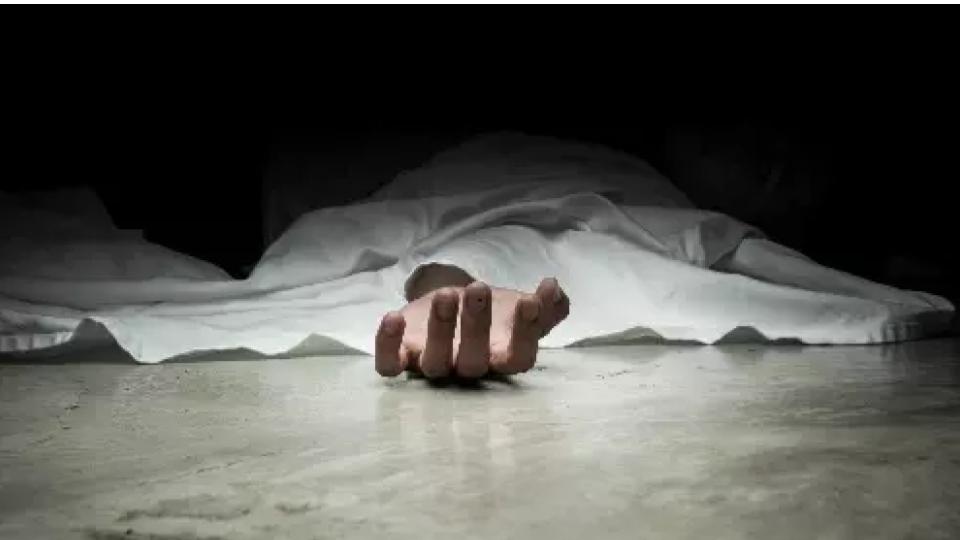 Couple Electrocuted while trying to dry up clothes in Nizamabad
