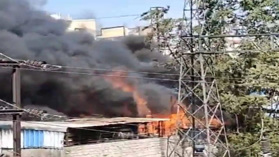 fireatgudimalkapurwarehouseinhyderabad4thin24hrs