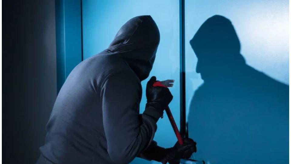 Nepali gang robs businessman of cash, gold and valuables in Malakpet