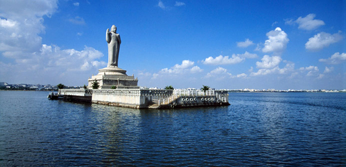 trafficrestrictionsaroundhussainsagarlake