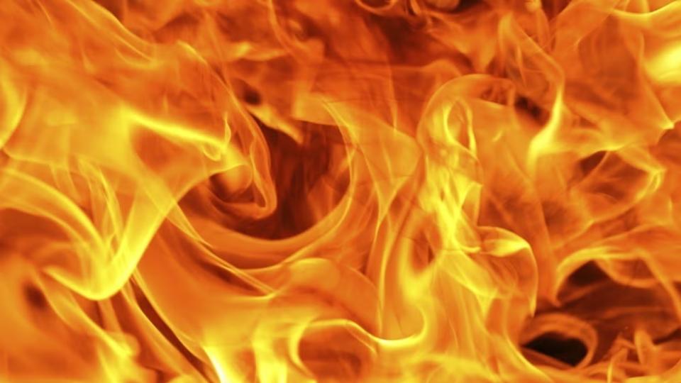 Fire breaks out at sofa manufacturing unit in Kishan Bagh