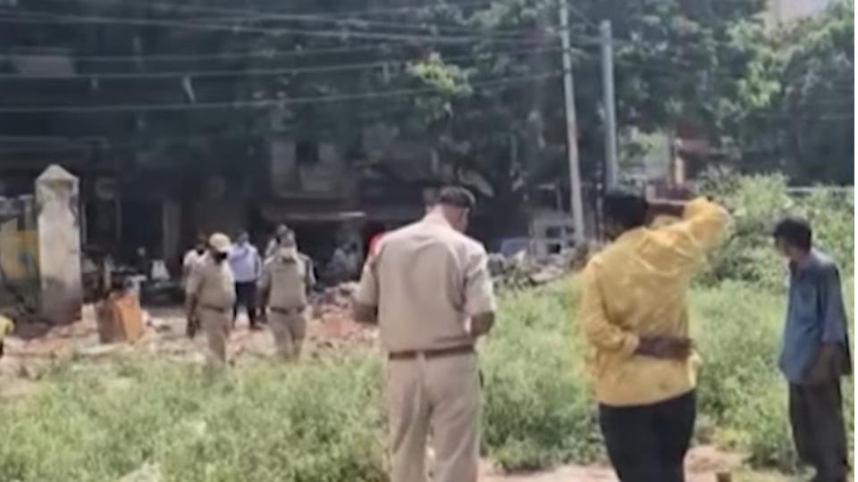 Decomposed body of unidentified woman found in Habeeb Nagar