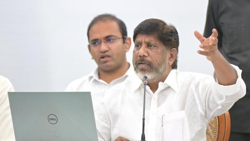 Telangana govt releases Rs 713 Cr towards Pending Bills of Employees