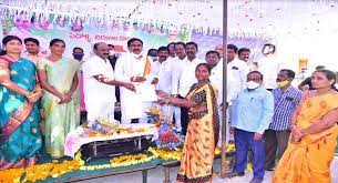 52doublebedroomhouseshandedovertobeneficiariesinparkalconstituency