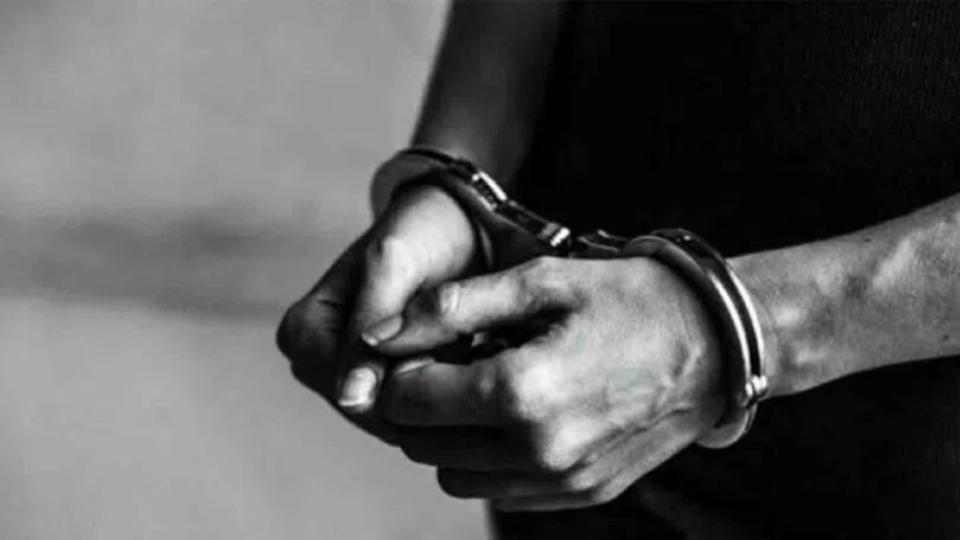 Youth held for stealing gold chain in Hyderabad