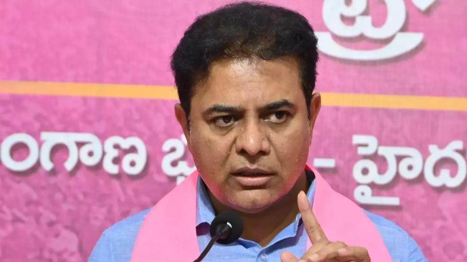 KTR lauds farmers for forcing Congress to release Jurala water