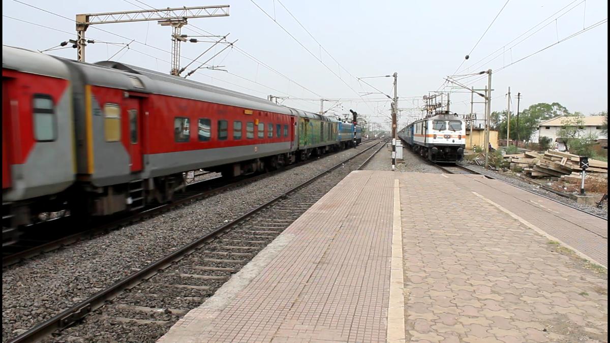 scrtorun10specialtrainstojaipur