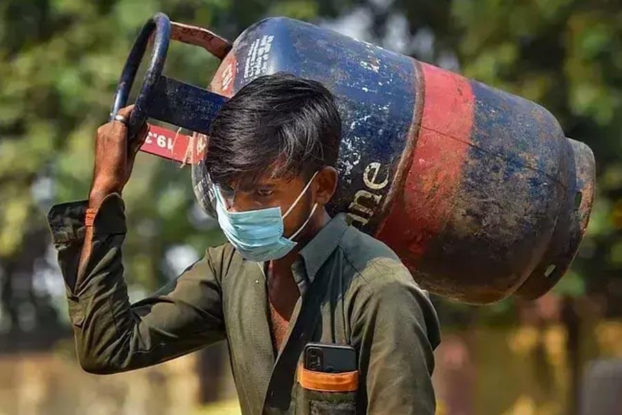 Zero tolerance for commercial LPG black marketing: Telangana Civil Supplies Department
