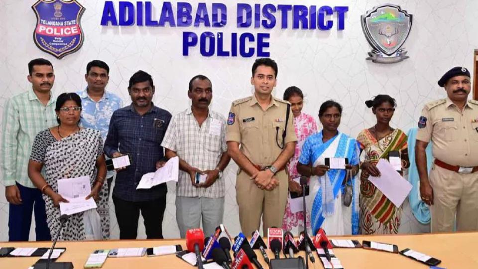 Adilabad police return 109 lost mobile phones to owners