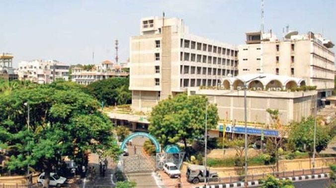 ghmcdistributes48lakhdustbinsinhyderabad