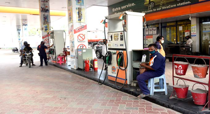 petroldieselpricesriseby91paiseperlitreinhyderabad