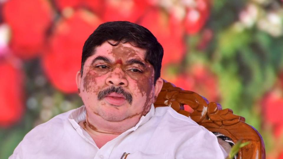 Govt Announces Rs 10 Lakh Aid, Job for Driver Shankar Goud’s Family