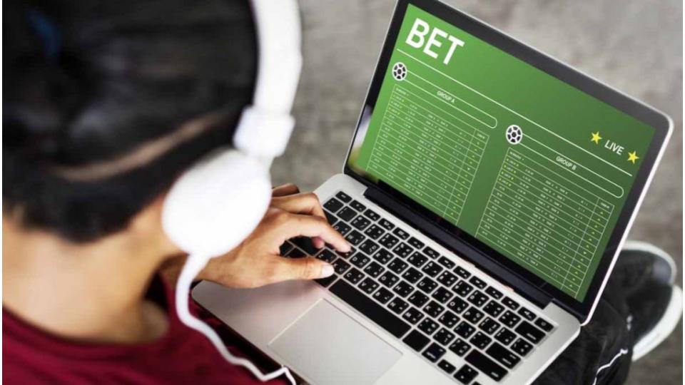 Man loses Rs 75 lakh in Secunderabad 