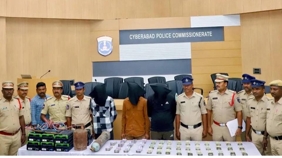 Jeedimetla police nab notorious ATM theft gang, 20 lakh recovered