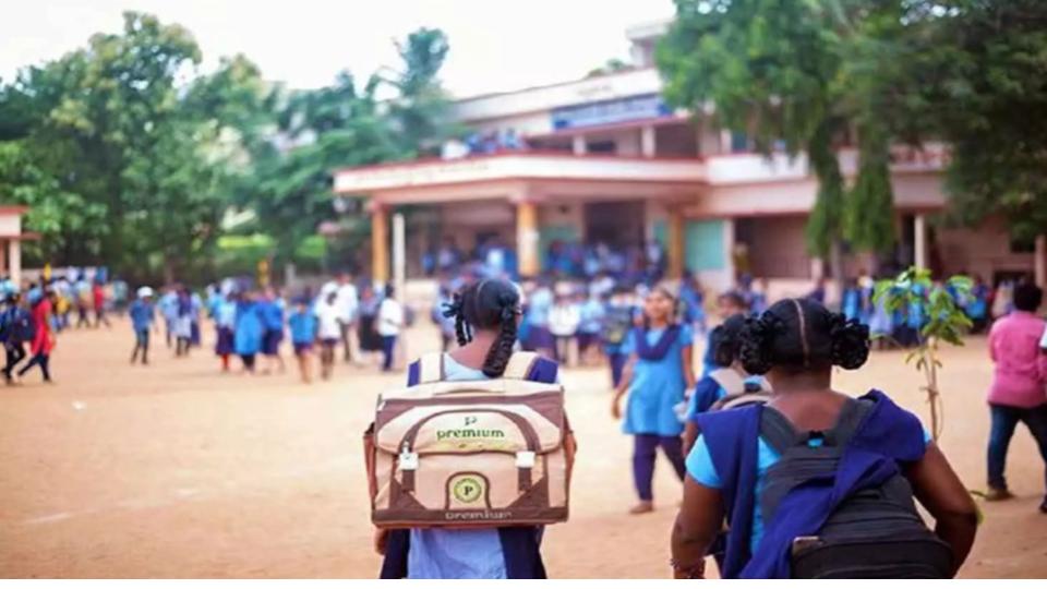 schoolsinhyderabadtodeclarethreeholidays