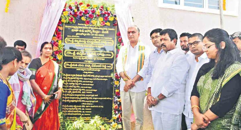 harishraoinaugurates100bedhealthcarecentreinmedak