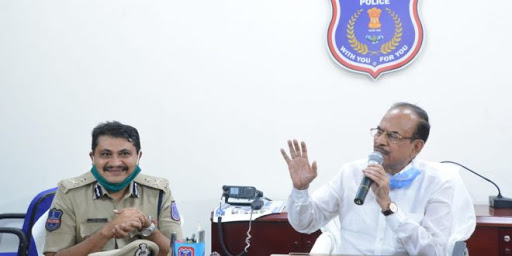 mahmoodalitakesstockofcovidsituationwithpoliceofficers