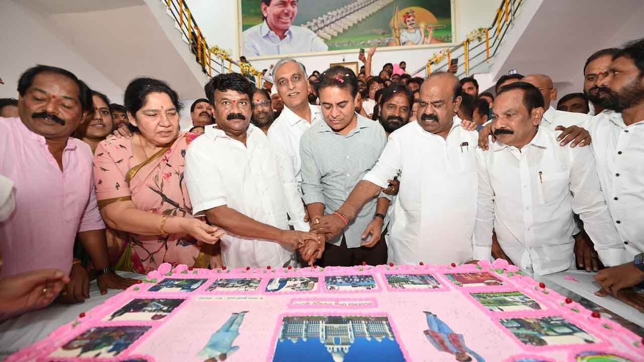 BRS celebrates KCR’s 72nd birthday with Telangana-themed programmes