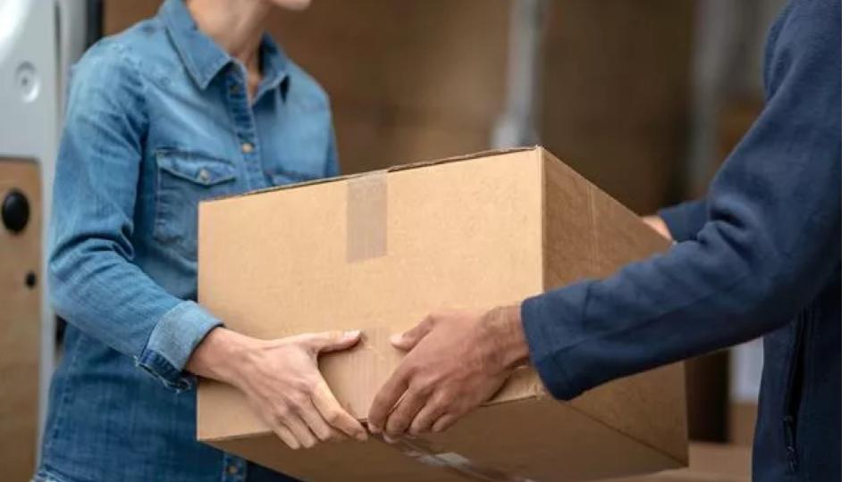 Man loses Rs 2.49 Lakh in Banjara Hills 