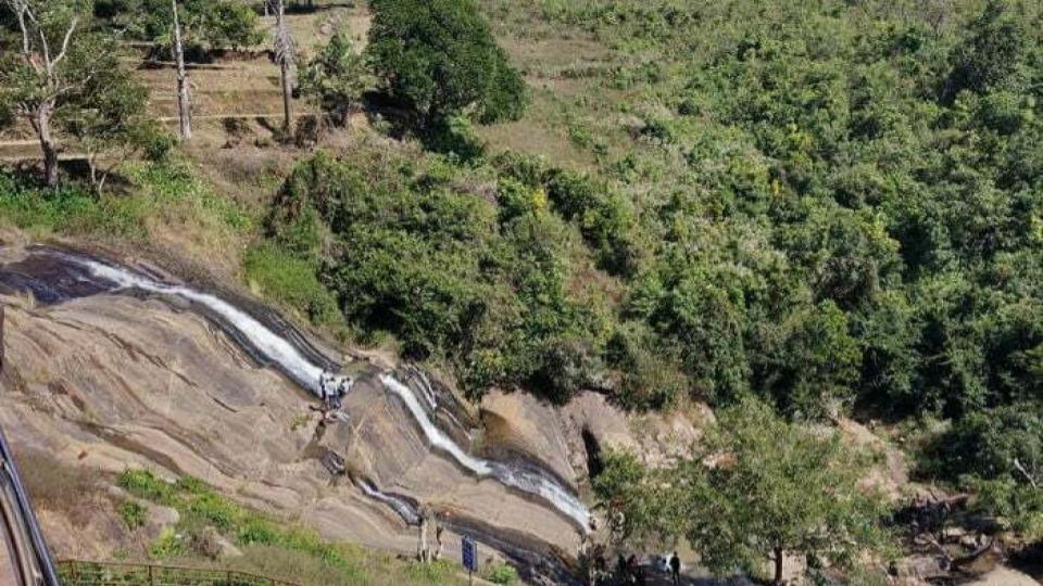 waterfallsinananthagirihillsoverflowaftertwodaysofheavyrains