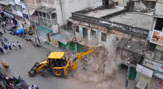 ghmcdemolishes23oldbuildingsinhyderabad